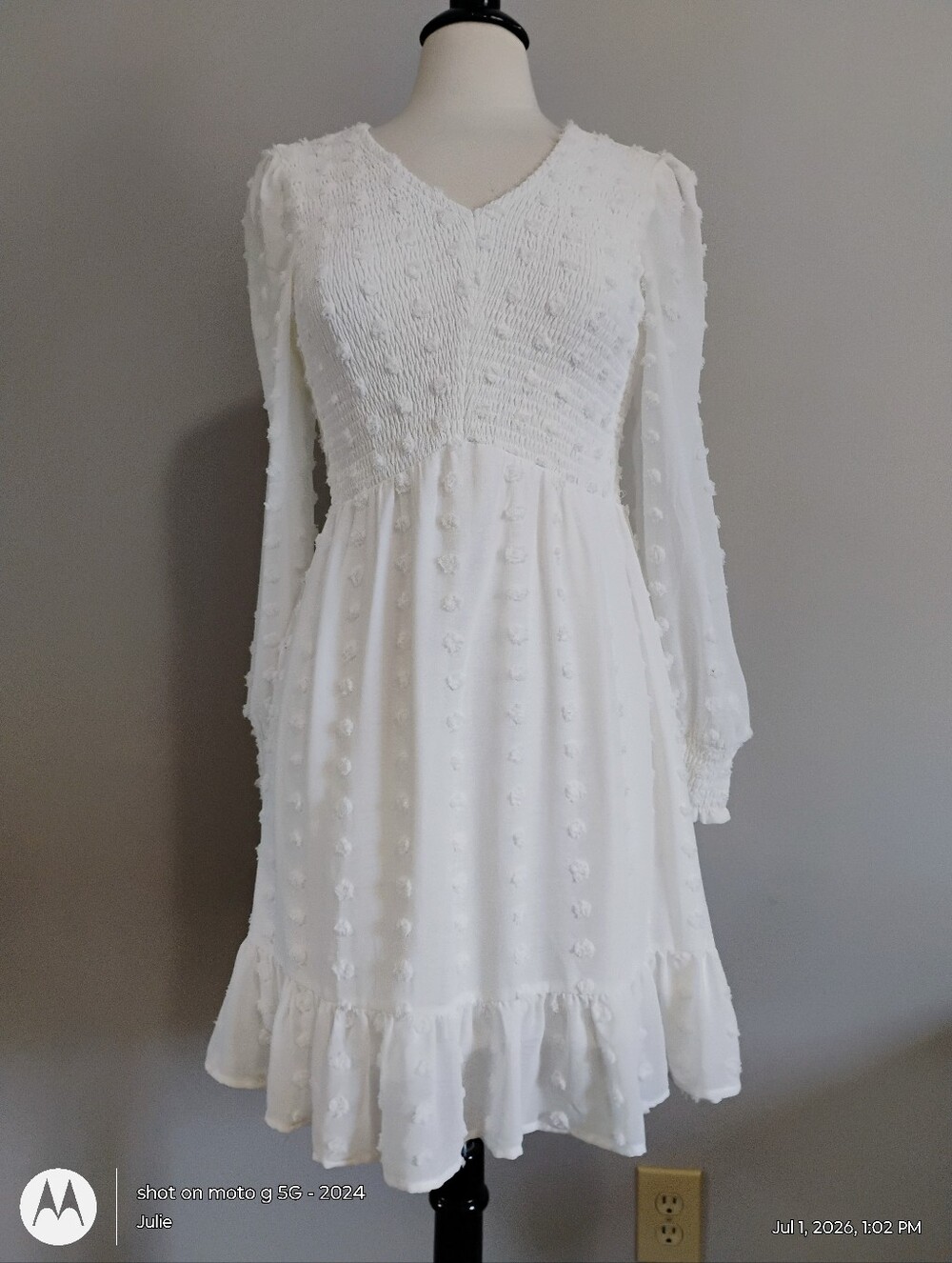 New with tags! Zattcas White Swiss Dot Smocked Ruffle Dress L (